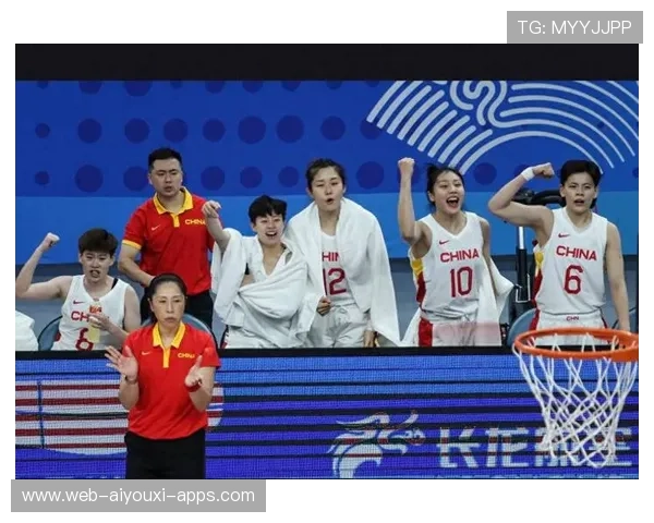 女篮姑娘诠释拼搏与荣耀，女篮好样的